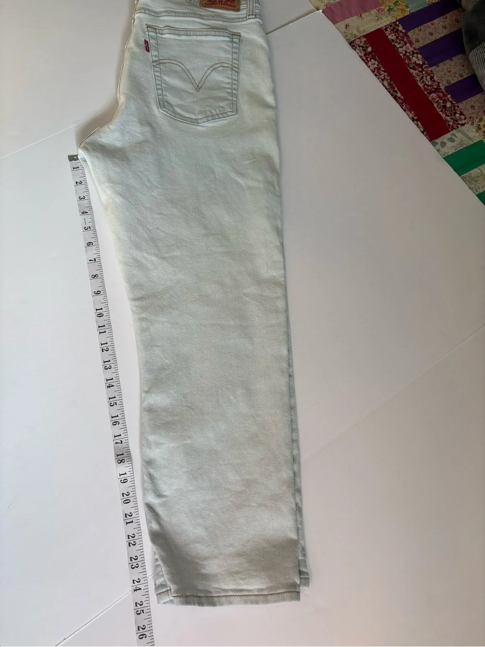 Levi's women’s Light Blue, high waist Cropped, wedge, straight Jeans, Sz 32. - Picture 10 of 16
